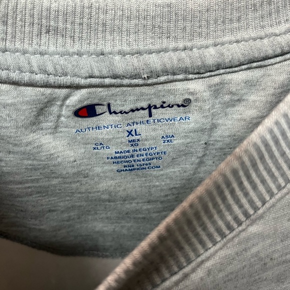 Champion Men's Crewneck Sweater in Gray with Blue Logo. XL - Picture 2 of 5